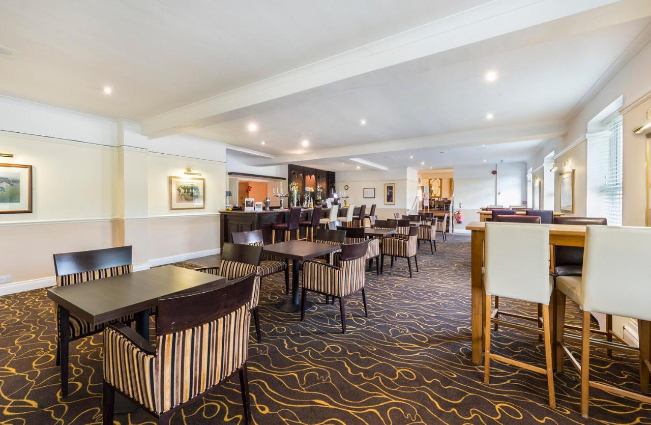 Ramada By Wyndham Cheltenham Golden Valley 외부 사진